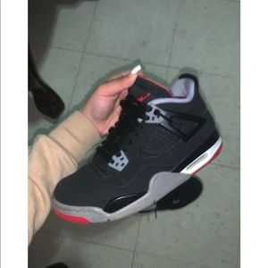 Jordan 4 Bred